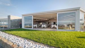 Houses and Apts. in Albarella 24882