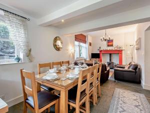 4 Bed in Keswick SZ292