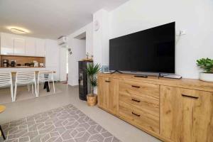 Holiday home in Selce 54575