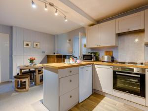 2 Bed in Keswick 28377