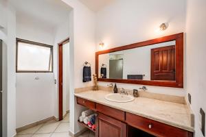 2 beds -2 baths condos near Tamarindo Beach