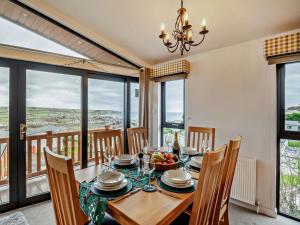 3 Bed in Swanage 94067