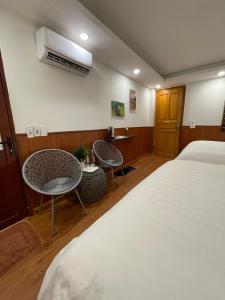 Flaco Backpacker Hub