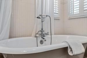 Sevilla Grand l Walk to DNTN l Outdoor Relaxation