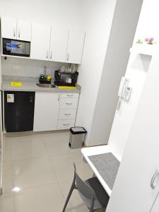 Habitacion con entrada independiente y aire acondicionado, Centro Piura