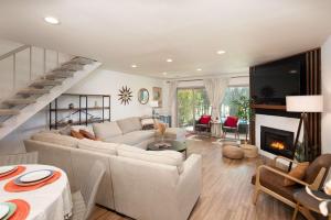 Blacklake Resort Vacation Rental Nestled on the 9t