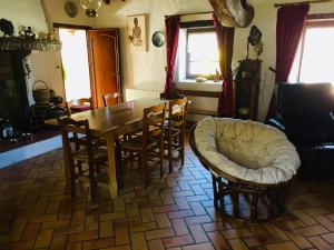 Charmante Bourrine avec Jardin Clôturé, à 3km de la Plage, Animaux Admis - FR-1-777-10