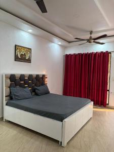 The Arambh Villa, Spacious 4BHK Retreat in Noida