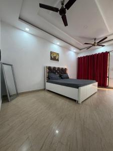 The Arambh Villa, Spacious 4BHK Retreat in Noida