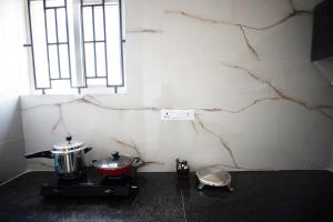 1BHK 2km From Hosa Road Metro with lift 506