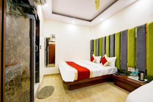 Hotel Prem Deluxe 2 Min Walk From New Delhi Railway Station