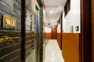 Hotel Prem Deluxe 2 Min Walk From New Delhi Railway Station