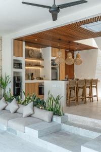 Casa Nido - NEW 2BR Villa Uluwatu, Pool & Rooftop Near Beach!