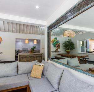 Black Sands Villa Echo Beach