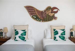 Black Sands Villa Echo Beach