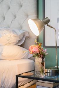 1-Bed Cottage ,Sleeps 3, Walk to Boys High and Bossa