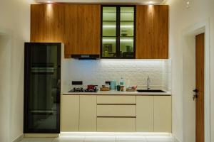 Royale Suites - 3 BHK Serviced Apartment