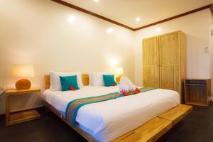 Pura Vida Cabilao Resort