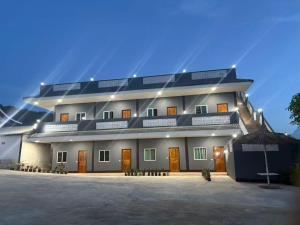 ลาภะ เกสท์เฮาส์ บ้านรักไทย Lapha guest house