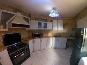 Luxury 6-Bedroom Villa with Private Pool in Ein Bay, Sokhna