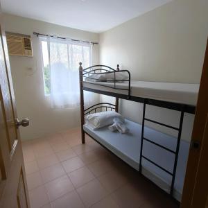 Rae Condo at Marina Spatial Seaview and Mountain View