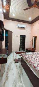 Rudraksh Kashi inn guest house
