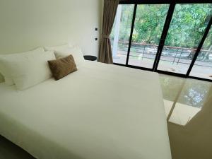 Khaosok River Hills Resort