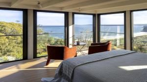 Bouddi House by HolidayCo