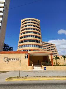 Apartamento Deluxe Costa Azul frente CC La Vela