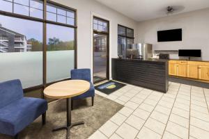 Days Inn by Wyndham Branson Ozarks