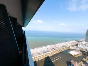 Orbi City Collection