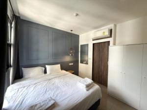 Palmyrah Surin Apartments by Mill