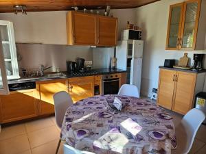 Gîte de caractère tout confort "Au Clos des Ammonites chez Ange&Sébastien "