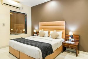 The Avenue Hotel & Banquet Near Bhopal Junction