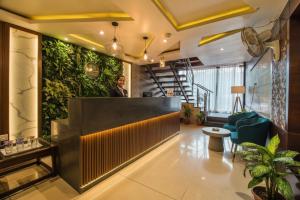 The Avenue Hotel & Banquet Near Bhopal Junction