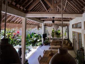 Tropical Villa with exotic pool, Uluwatu Bingin