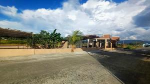 The Simple Farm House with a Roofdeck - Entire house, Santa Rosa, San Juan, LU