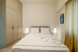 The Athenian Elegance , Luxury 2 br near Hilton District