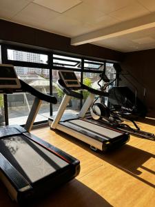 Family friendly 2 bedroom apartment with a heated pool,kids playgground and well equipped gym