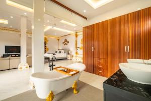 Swarna Mandapa - Luxury 5 Beds & private pool in Uluwatu