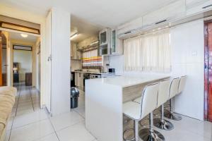 Amanzi402 Oceanview Retreat