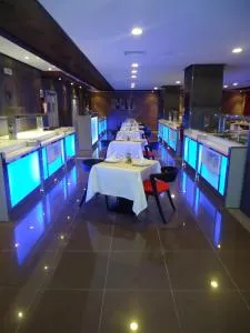 埃米利奥莫雷蒂酒店 - 阿尤恩