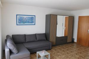 Große gut ausgestattete Ferienwohnung, barrierefrei, direkt an der A7