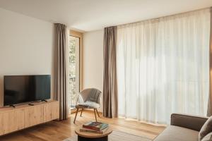 San Bernardino Alpine Apartments