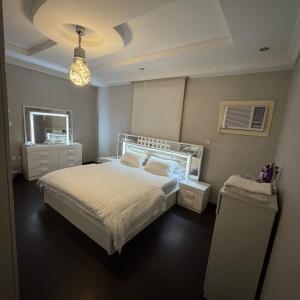 Al-Manar Apartment, two bedrooms and a living room