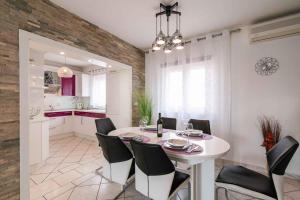 Apartment in Crikvenica 39210