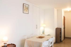 Charming bright apartment near Vincennes