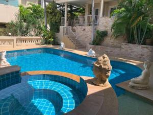Chaweng Noi 5BR Pool Views