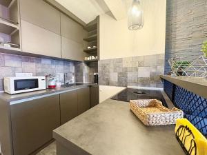 Boutique Central 2 BR Apartment