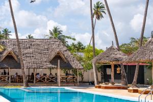 Coconut Breeze Apartments